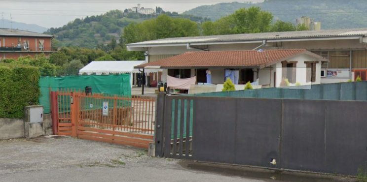 Gorlago – Divieto di culto e capannone in vendita, si chiude il santuario dei sikh